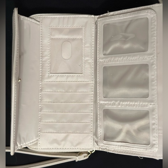 Beige multi compartment wristlet purse zip clutch wallet - Picture 2 of 4